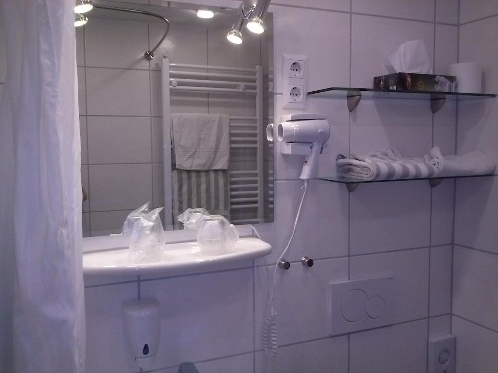Hotel Garni Am Bowenberg Niederzissen Pokoj fotografie